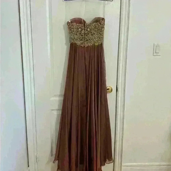 Maroon pink bridal prom dress gown  in size 12 - Picture 6 of 9
